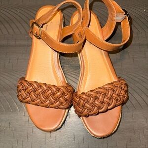 Women's Tan Sandals